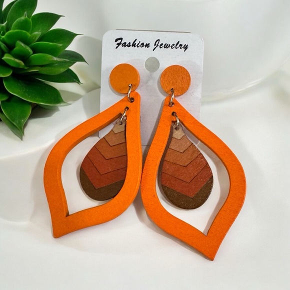 Jewelry - Women’s Lightweight Orange Boho Dangle Earrings
